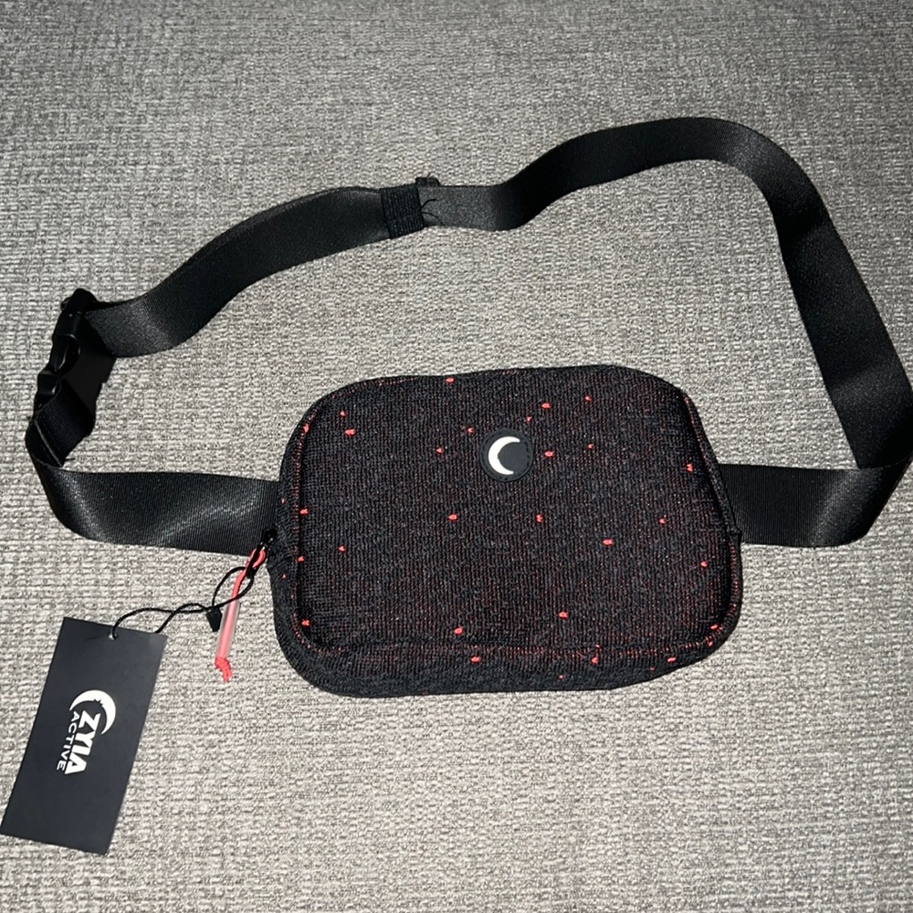 Zyia cross bag